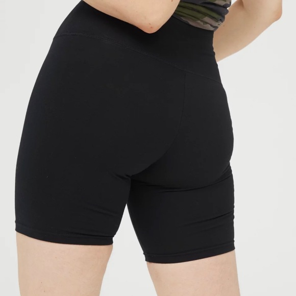 AERIE ChillPlayMove 7” High-Rise Bike Shorts - Picture 2 of 5
